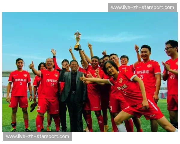 红蓝交响诗：广州恒大与天津泰达，那些刻在绿茵岁月里的巅峰记忆